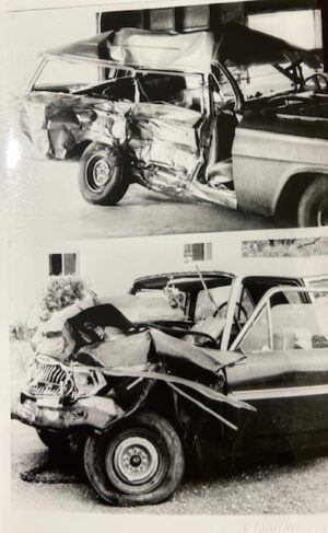 Andy Warhol - "Car Crashes", 1963, 23 x 15 cm.