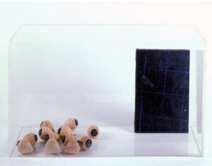 Chema Cobo - "Sin Título", 65 x 20 x 39 cm. (1989).